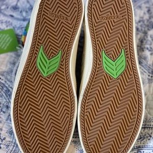 Cariuma High Pro Skate Suede Canvas Sneakers